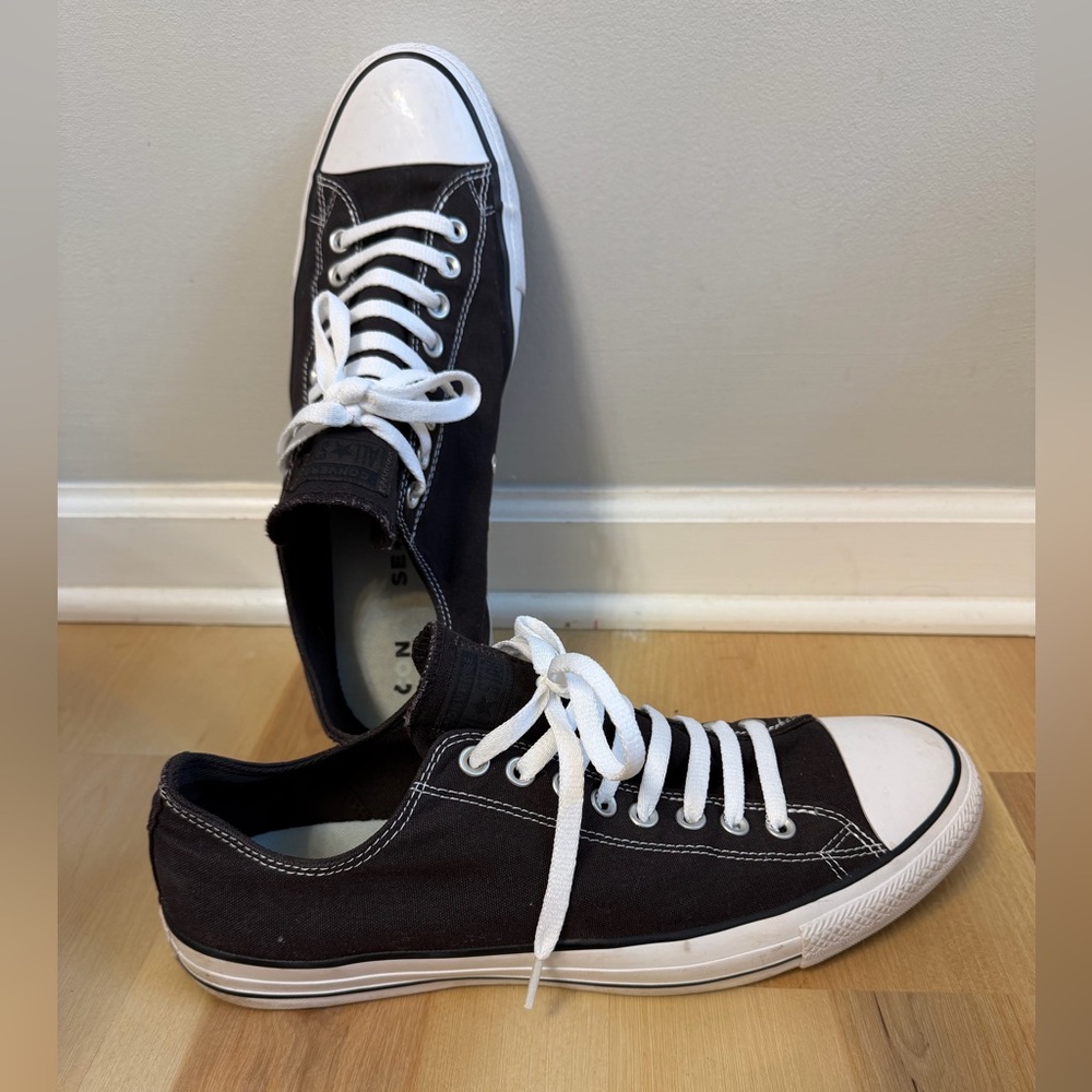 Converse Chuck Taylor All Star low-top canvas sneakers